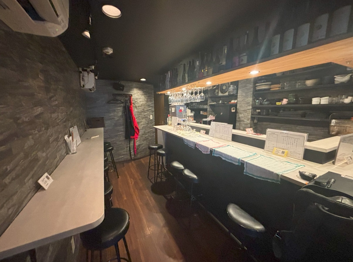 【大阪市北区】なかなか空かない裏天満エリア／提灯通りすぐ飲食店居抜き物件／12.8坪