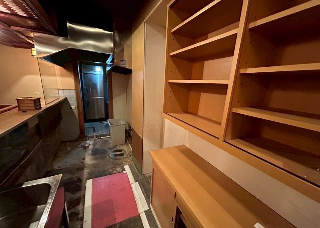 【尼崎・武庫之荘駅徒歩3分】高級住宅街入口×阪急オアシス前／生活動線に面した居酒屋居抜き（約10坪）