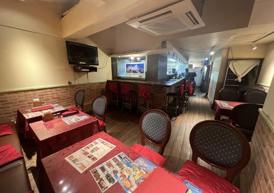 【下落合駅徒歩1分】上落中通り沿いの駅前好立地◎インド料理居抜き物件／約17坪・新宿区で飲食店開業向け貸店舗