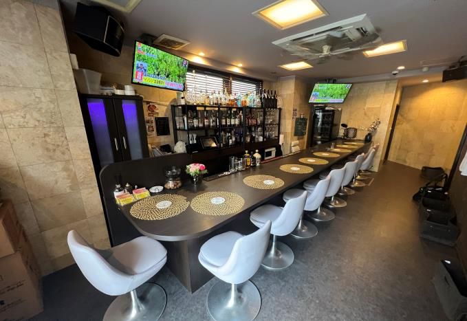 【横浜市中区】関内駅3分／視認性◎ 路面BAR居抜き／初期費用を抑えて即開業／約12坪