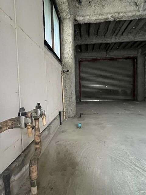 【横須賀市・追浜駅徒歩4分】角部屋×スケルトン／24時間利用可・飲食店可能な小箱物件