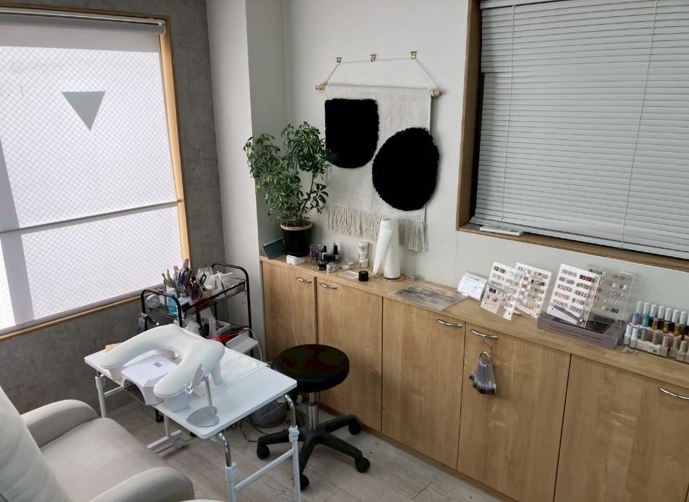 【渋谷区・広尾駅徒歩9分】内装美麗なネイルサロン居抜き物件！飲食店も可能です◎バー・軽飲食・美容系サロンもおすすめです♪