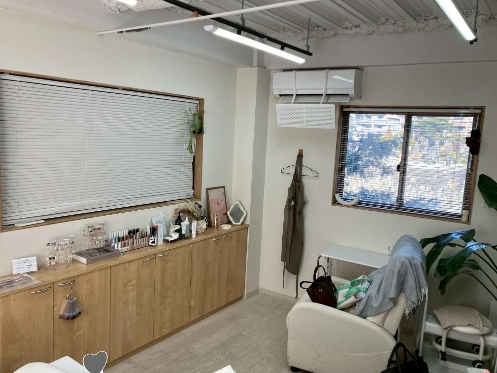 【渋谷区・広尾駅徒歩9分】内装美麗なネイルサロン居抜き物件！飲食店も可能です◎バー・軽飲食・美容系サロンもおすすめです♪