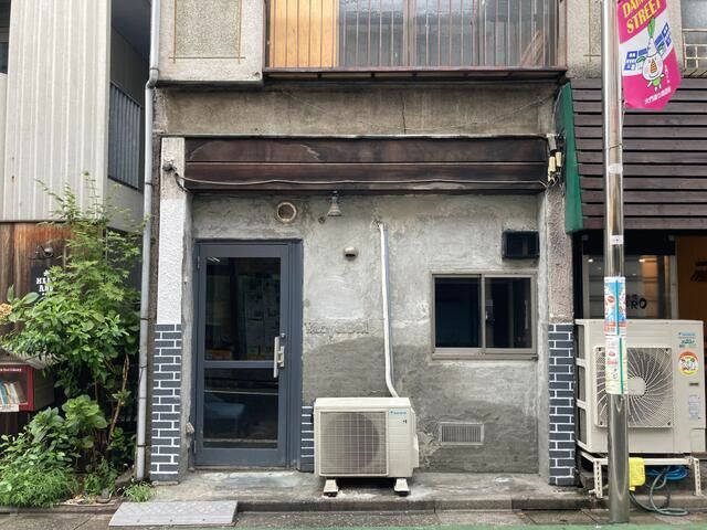 【練⾺区】練馬駅徒歩6分/複数路線利用可/好立地/地域密着型/１階路面店/居抜き物件