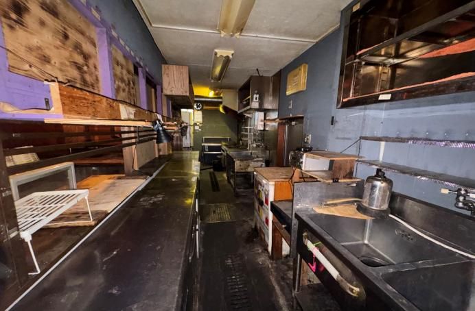 【蕨駅徒歩5分】1階路面の居酒屋居抜き物件／約17.1坪・視認性良好／蕨駅で飲食店開業向けの居抜き店舗(物件取得費300万円以下）