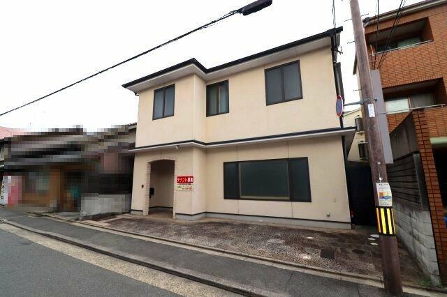 伏見桃山駅徒歩4分！人の往来が活発で飲食店としておすすめ◎1棟貸し居抜き物件