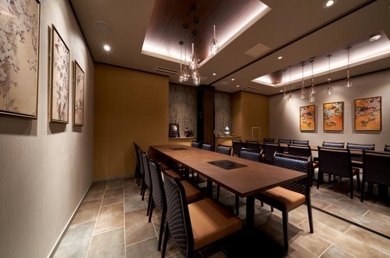 栄駅徒歩2分！駅近で集客見込◎内装美麗・火鍋店居抜き物件