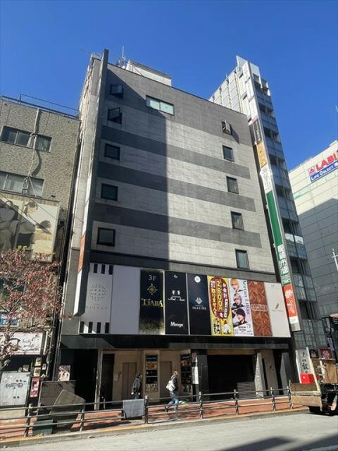 池袋駅徒歩4分！集客力◎繁華街の重飲⾷可能物件