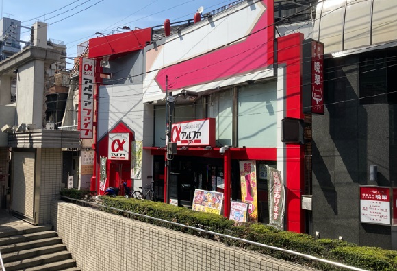 田町駅徒歩3分！慶応仲通り沿いの路面店舗物件